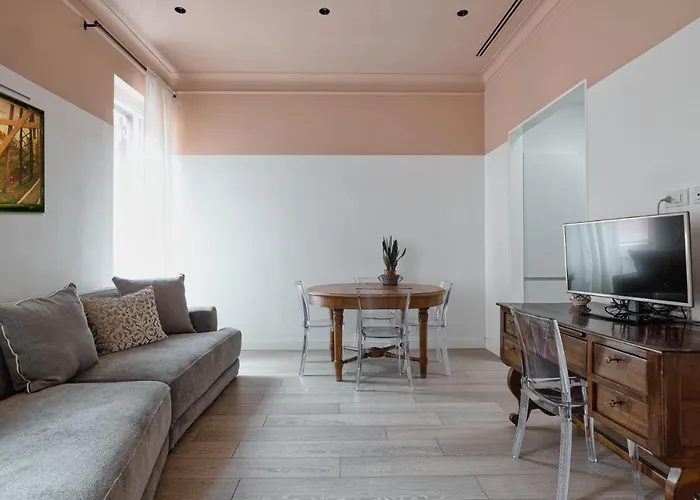 Fontana Di Trevi!! Comfy&elegant 3bedroom 2bath * Roma