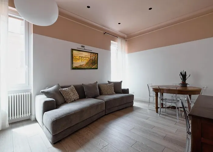 Fontana Di Trevi!! Comfy&elegant 3bedroom 2bath * Roma