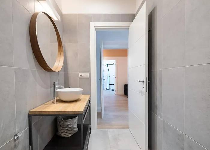 Fontana Di Trevi!! Comfy&elegant 3bedroom 2bath